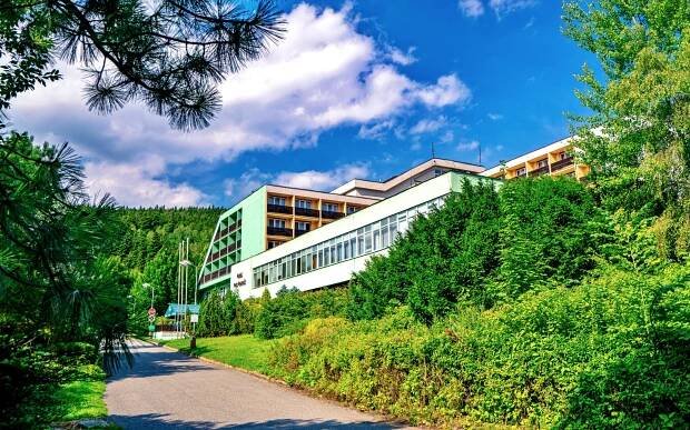 LÉTO V BESKYDECH - Hotel Petr Bezruč ***