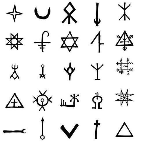 sada alchymistických symbolů izolovaných na bílém pozadí. ručně kreslené a psané prvky pro návrh značek. inspirace mystickým, esoterickým, okultním tématem. vektor. - illuminati signs and symbols stock ilustrace