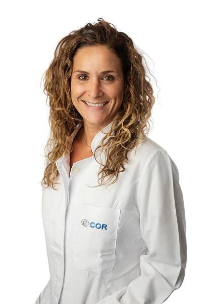 Dra. Elena Rusiñol Rodríguez - Clinica Oftalmologica Rubí