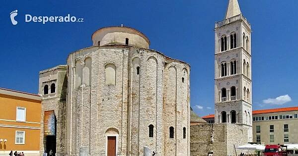 Zadar vyplenili křižáci, patřil Byzantincům i Benátčanům