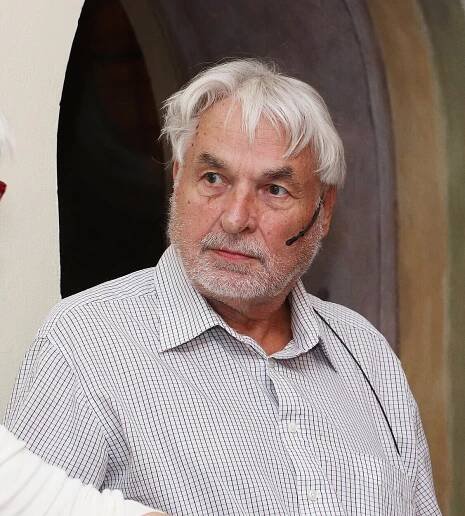 Zemřel knihkupec a spisovatel Vratislav Ebr, synovec atentátníka na Heydricha