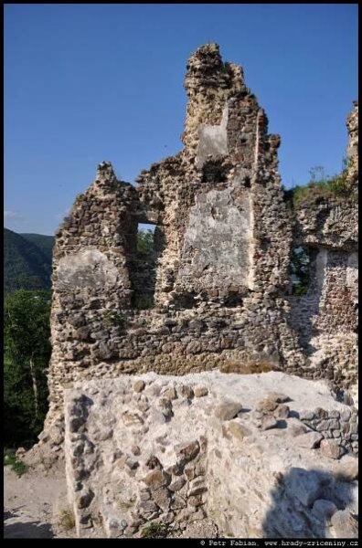 Hrad Šášov / hrady-zriceniny.cz