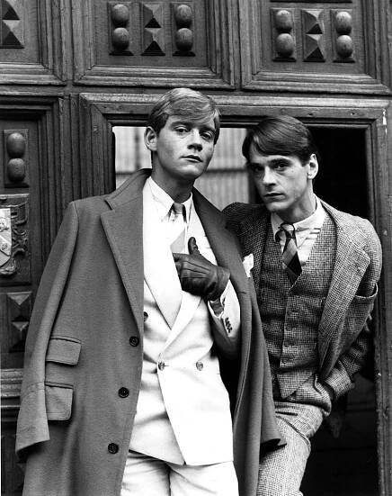 Toffs And Their Well-Dressed Troubles.
Anthony Andrews and Jeremy Irons, 1981.