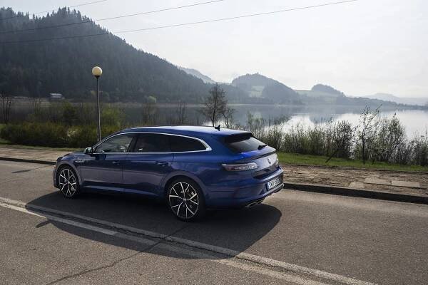 Prvá jazda: Volkswagen Arteon R Shooting Brake je perfektný cruiser - AutoGrip