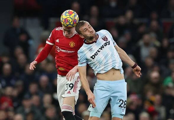 West Ham se Součkem a Coufalem prohrál v anglické lize podruhé v řadě, srazil ho gól v nastavení