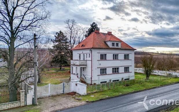 Rodinné domy, Liběšice, 380 m²