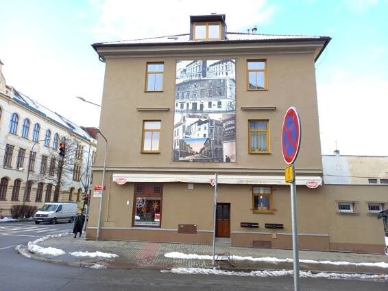 Budějovická restaurace hledala servírku a dostala pokutu