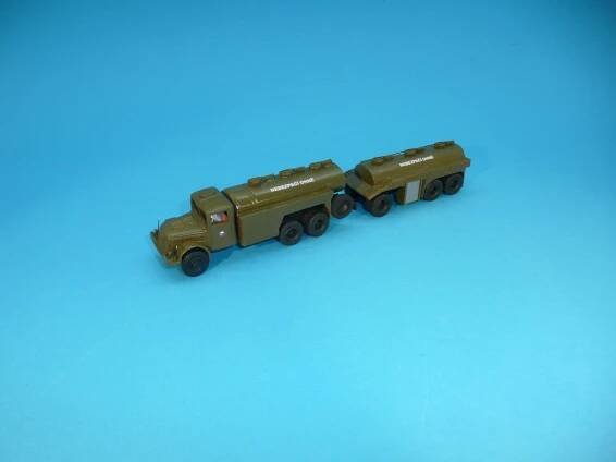 TATRA 111 cisterna ČSLA s přívěsem - 1:87
