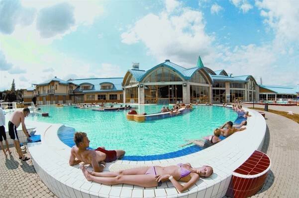 Termální areál - venkovní bazény | PARK INN **** SUPERIOR - Sárvár