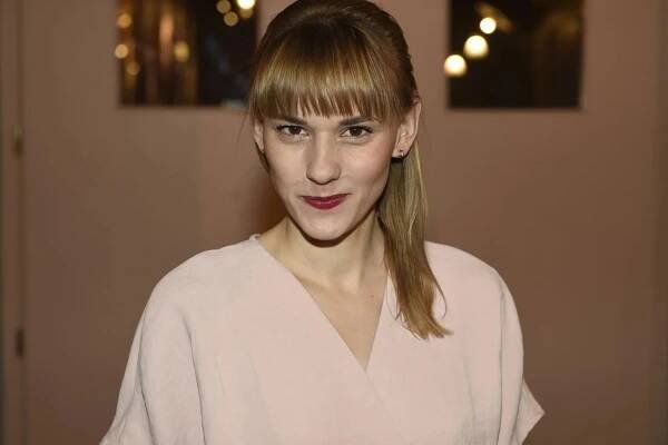 Adriana z Ulice má za manžela tohoto pohledného herce, podívejte. Znáte jeho slavnějšího bratra