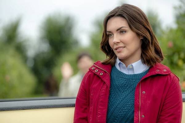 Falling for You - Z filmu - Taylor Cole