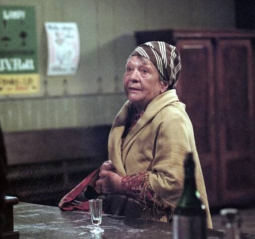 Ze staré drogerie (1982)