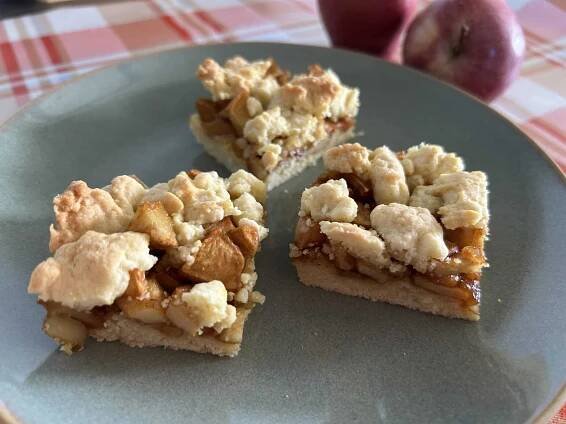 Jablečný koláč s drobenkou - recept, který provoní celý dům