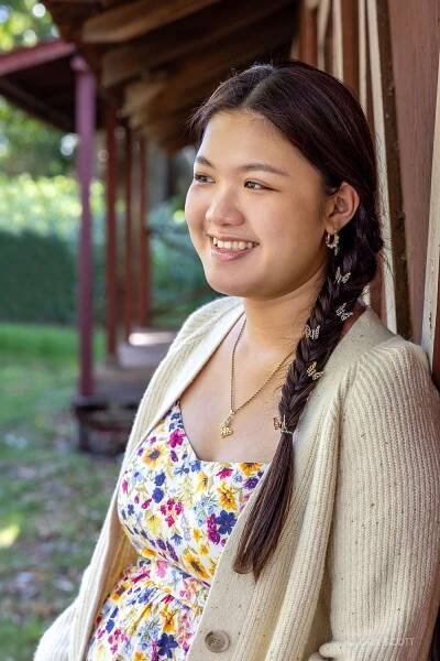 Senior portraits on Maui - Maui Portrait Photographer - Ora Scott