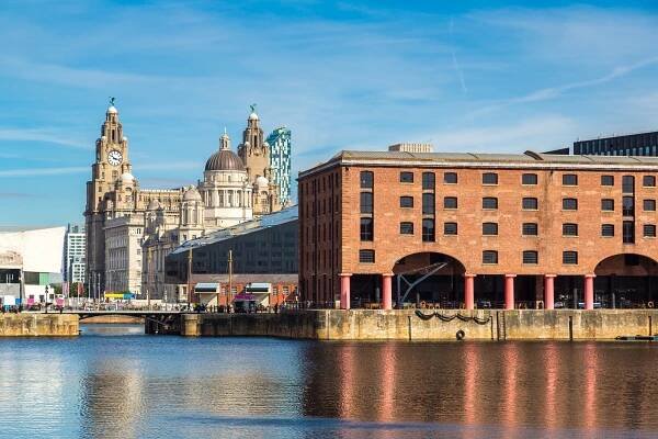 17 Pros and Cons of Living in Liverpool (2024 Edition)