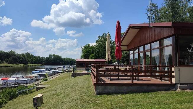 Marina Týnec nad Labem - Pustit k vodě
