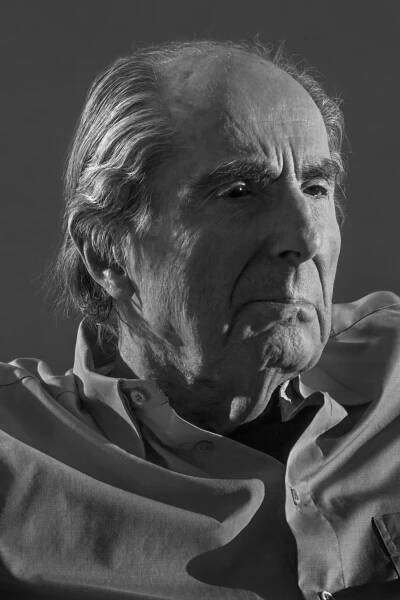 Philip Roth Was His Own Favorite Subject. What’s Left for a Biographer? - The New York Times