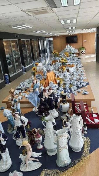 Dům porcelánu s modrou krví foto 5