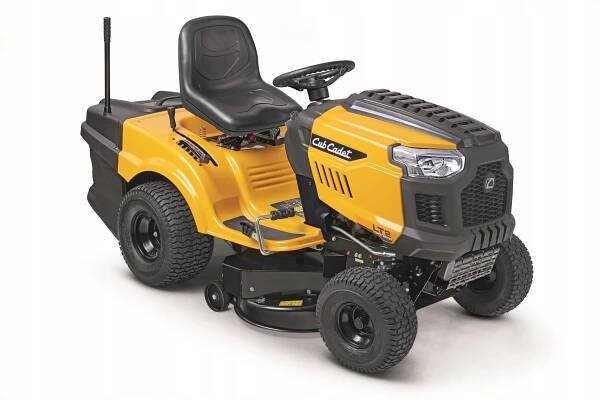 Traktorová sekačka s košem Cub Cadet LT2 Č.92, hydrostat, výkonný traktor, 14 kW