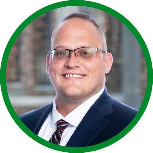 Daniel J Roberts