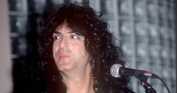 Legendary Rocker, 73, is Unrecognizable While Sipping Coffee in LA