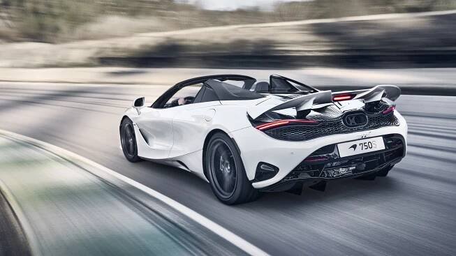 McLaren 750S je historicky nejlehčí a nejvýkonnější sériový model značky