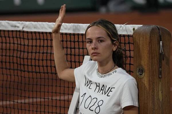 Ekologická aktivistka přerušila semifinále French Open!