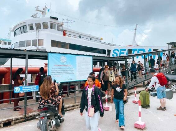 How to Get from Surat Thani to Koh Phangan by Ferry: Complete Guide 19