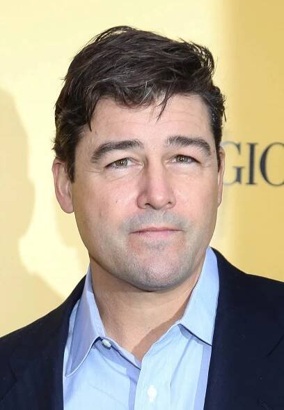 Kyle Chandler at an event for Vlk z Wall Street (2013)