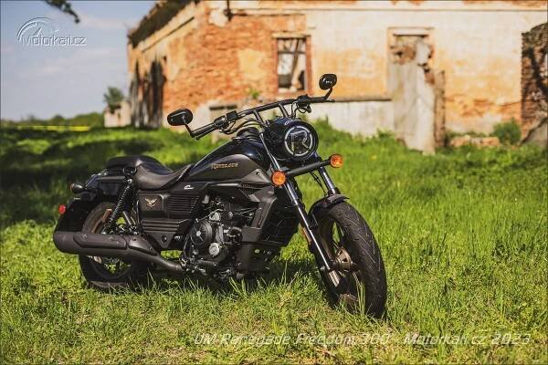 UM Motorcycles Renegade Freedom | Katalog motocyklů a motokatalog na Motorkáři.cz