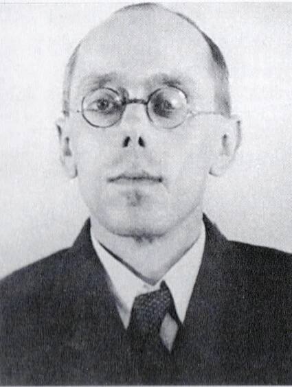 Soubor:Walter.Jacobi.(1909 - 1947).after.Second.World.War.gif – Wikipedie