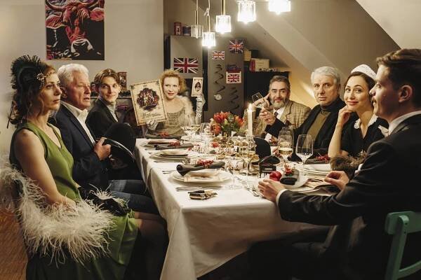 Katharina Schlothauer, Miroslav Nemec, Joshua Seelenbinder, Sunnyi Melles, Alexander Hörbe, Udo Wachtveitl, Marie Rathscheck, Ferdinand Hofer - Místo činu - Mord unter Misteln - Z filmu