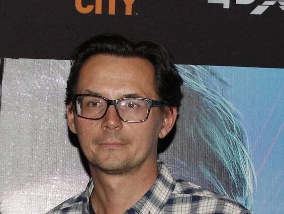 Jakub Wehrenberg by chtěl dostávat peníze i za reprízy filmu Báječná léta pod psa - VIPshow