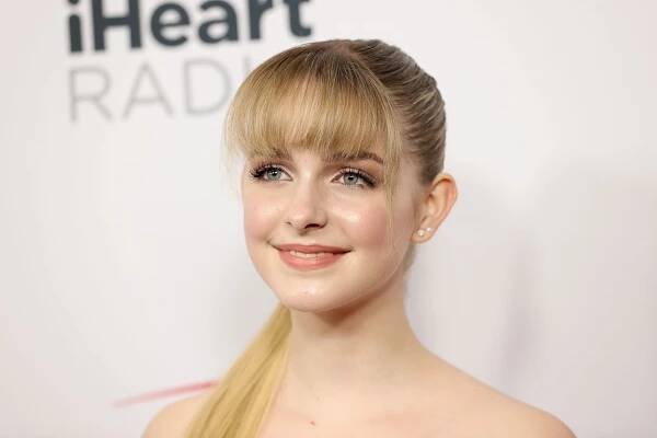 Mckenna Grace - Actress, Singer