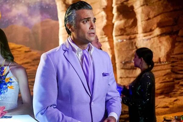 Neposkvrněná Jane - Chapter Ninety-Eight - Z filmu - Jaime Camil