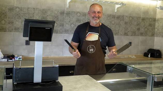 Konec zákusků, přichází řízek. Z Veškrnovy cukrárny v Třebíči bude české bistro