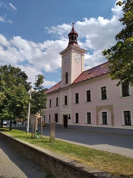 Fotogalerie • Radnice Nové Strašecí (Historická budova) • Mapy.com
