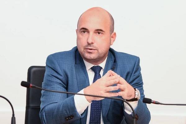 Primátor Plzně Zarzycký rezignoval na post náměstka hejtmana kraje, odmítá kumulaci funkcí