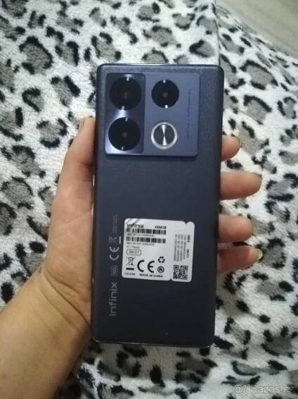 Mobilní telefon infinix note 40 pro 5g - Hradec Králové