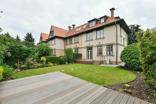 Lomená, Střešovice - Praha 6 | Pronájem, Rodinný dům, 5+kk, 259 m²