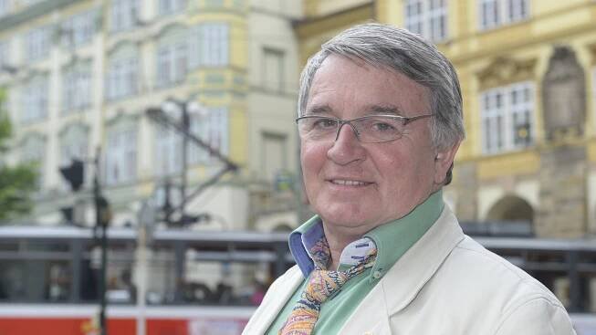 STŘÍPKY TÝDNE: Náhlý odchod Baletního mistra Vlastimila Harapese (†77)...