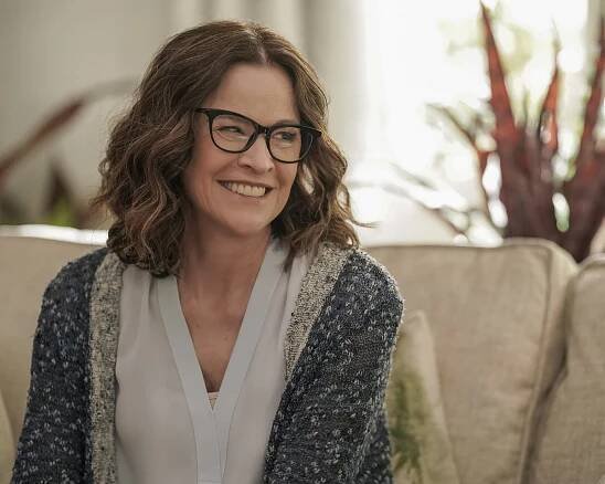 Ally Sheedy savors nuanced TV role in 'Single Drunk Female'