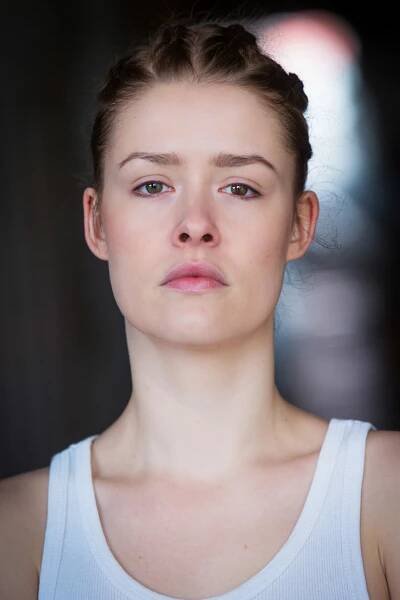 Gregory B. Waldis Potraitfotografie Berlin - Portraits von LAURA LOUISA GARDE