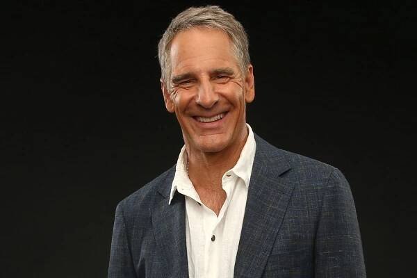 Three decades of sexy: Scott Bakula takes a quantum leap through his career