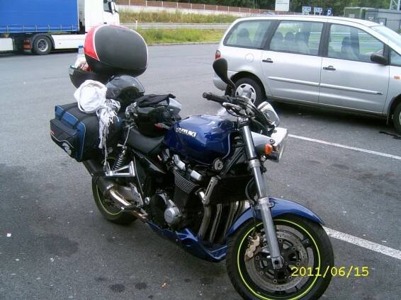 Suzuki GSX 1400 | Katalog motocyklů a motokatalog na Motorkáři.cz