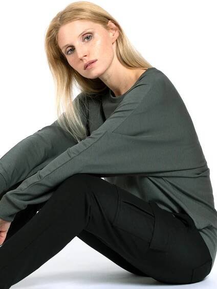 cargo yoga pants Lucy black made of natural material