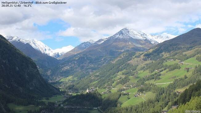 Heiligenblut / Zirbenhof - Blick zum Großglockner - Foto-Webcam.eu