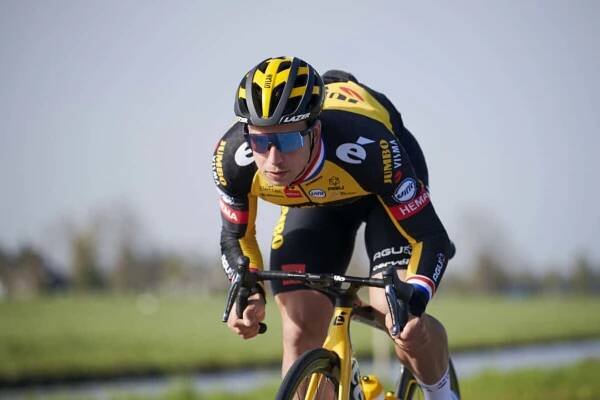 Dylan Groenewegen nič več ob boku Primoža Rogliča