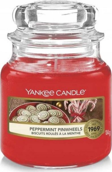 Yankee Candle Peppermint Pinwheels 104 g od 136 Kč