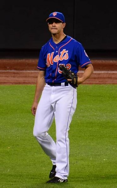 Carlos Torres (pitcher)